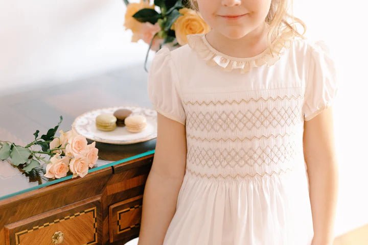 Robe avec Géométriques Dorés et Blancs - Tinokai
